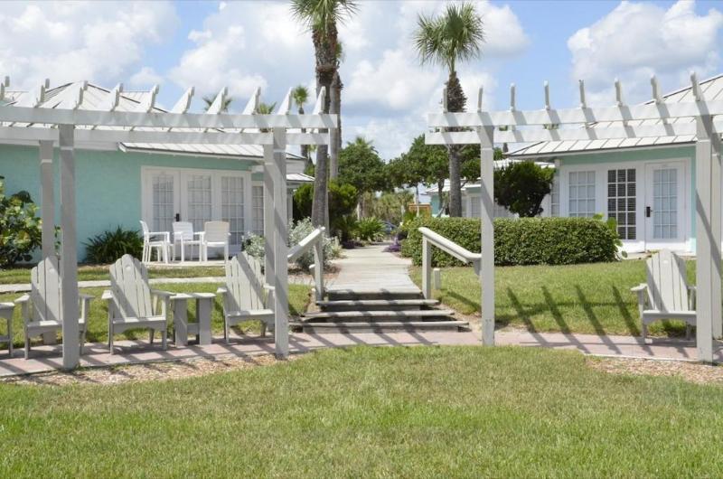 Coconut Palms Beach Resort New Smyrna Beach Exterior photo