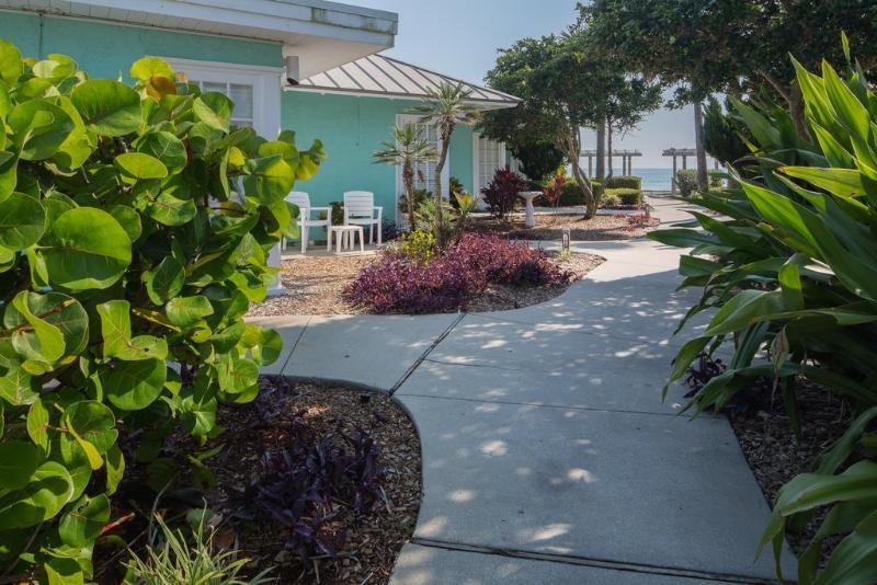 Coconut Palms Beach Resort New Smyrna Beach Exterior photo