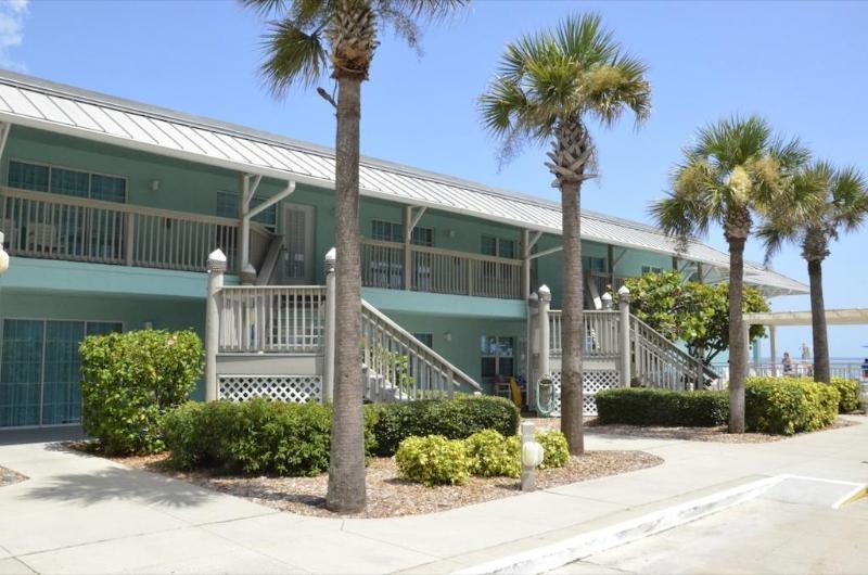 Coconut Palms Beach Resort New Smyrna Beach Exterior photo
